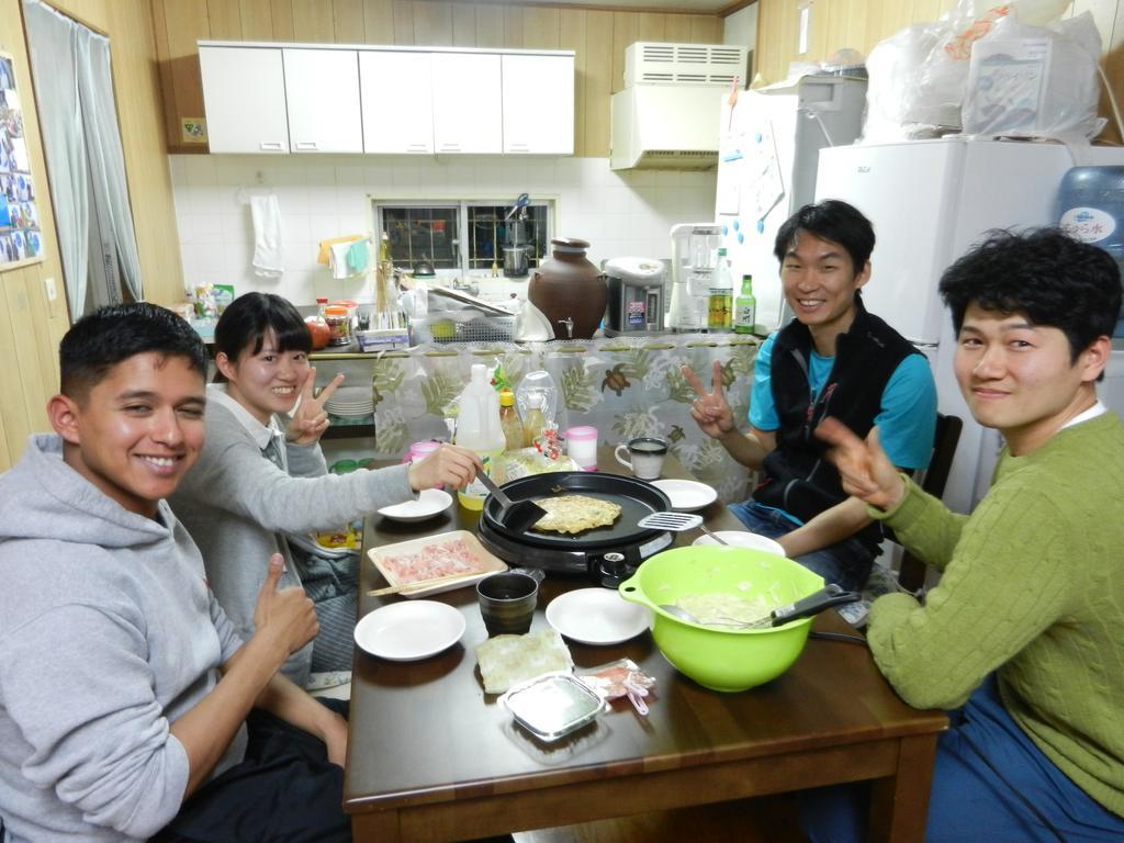 Okinawa Guest House Fushinuyauchi Yomitan Bagian luar foto